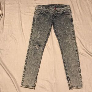 Guess Jeans- Daredevil skinny leg acid wash US 28
